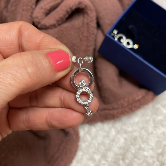 Swarovski wear 2 way earrings - Picture 4 of 7